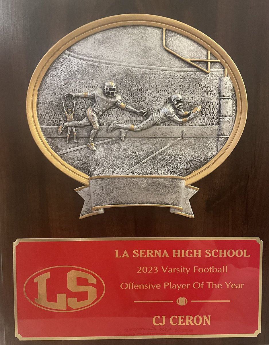 Grateful to be able to say that I was the OFFENSIVE POTY for our State Championship winning team!! Thank you La Serna! <a href="/madbacker56/">Coach Brandon Moore</a> <a href="/Coachrichbrown/">Richard Brown</a> <a href="/HC_Carter1/">Coach Carter</a>