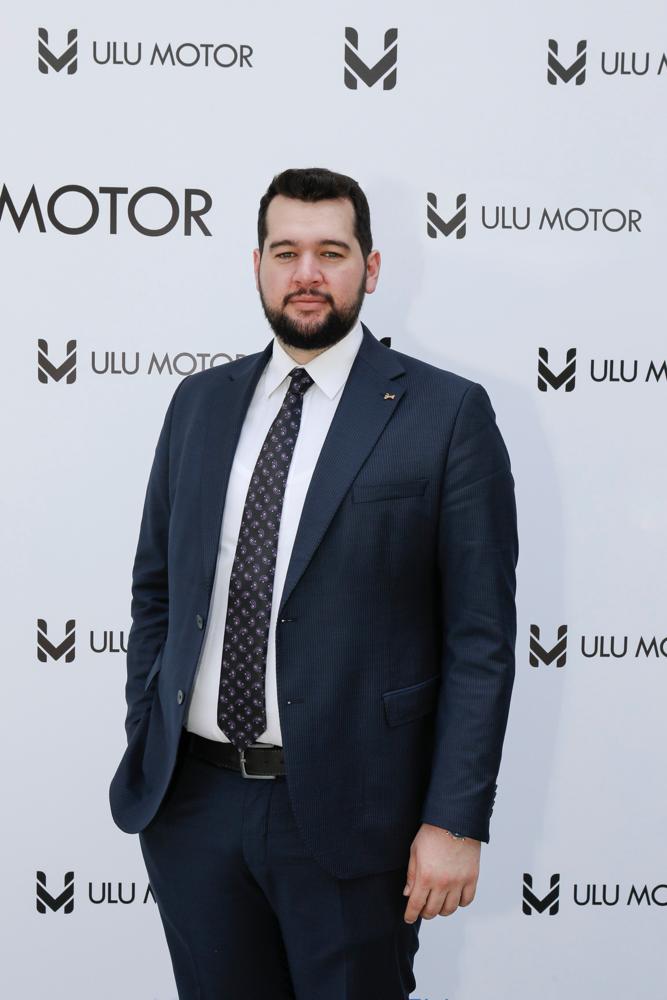 DoluBatarya's tweet image. 🚗#Skywell Türkiye distribütörü Ulu Motor, 20. yılında elektrikli araç yatırımı ve yurtdışı operasyonlarıyla öne çıkmak istiyor.

⚡Son dönemde bir bayisinin konkordatosuyla gündeme gelen Ulu Motor, 2004'ten beri faaliyet gösterdiği otomotiv sektöründe bu yıl İngiltere, Polonya,