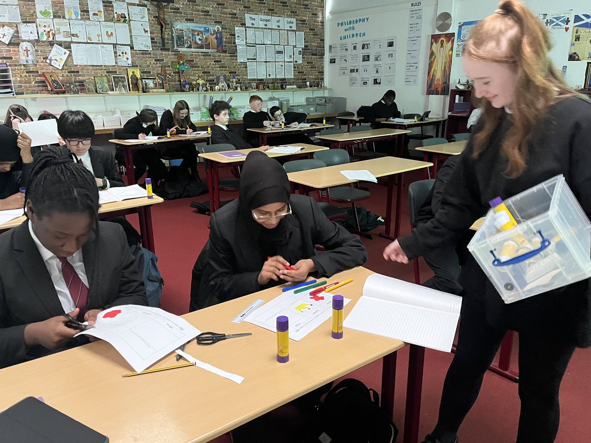 StRochRE's tweet photo. Caritas @St_Rochs led assembly prayer for #HolocaustMemorialDay &amp; reminded us to stand up for the weak &amp; oppressed. Special thanks to Raven &amp; Molly who then gave up their study time to help teach 2B RE the story of David &amp; Goliath. 🗡️ 👑 @rercag @EduAdviser_Lou @HMD_UK https://t.co/1TSGtFZ7ub