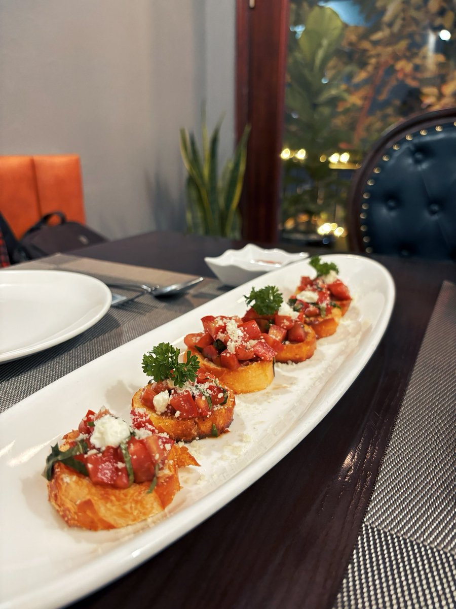 Cutemoon_light tweet media