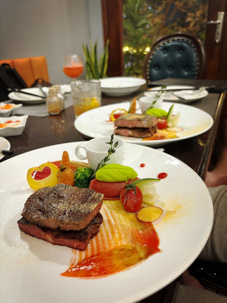 Cutemoon_light tweet media