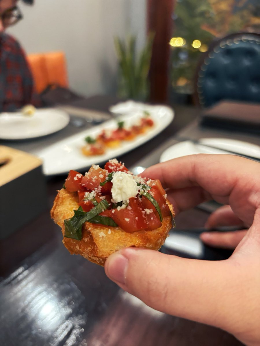 Cutemoon_light tweet media