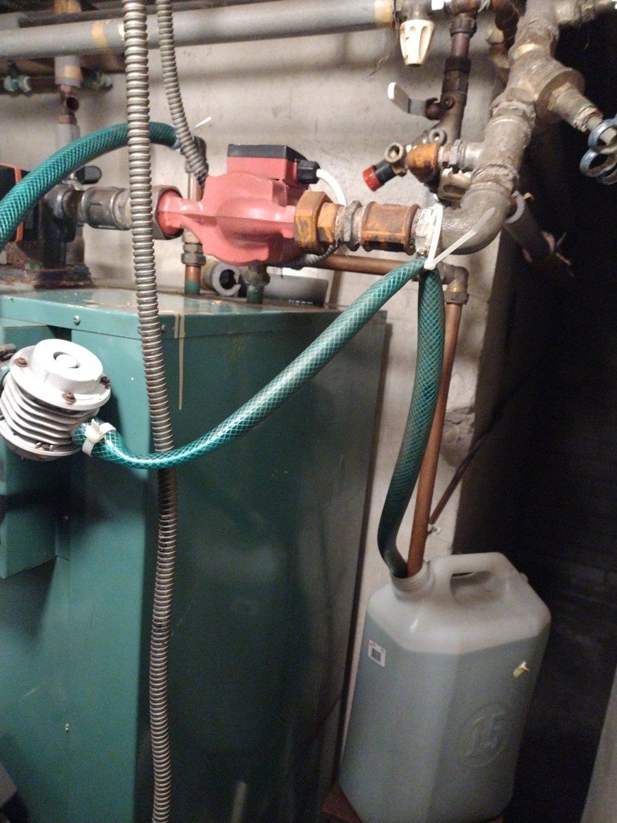 How (not) to DIY clean your boilers hot water spiral tube thingy. 15 liters of citric acid and water and a drill pump to circulate it. Learned quickly that garden hose will collapse on suction when at 80°C. But hot showers finally (I hope so)