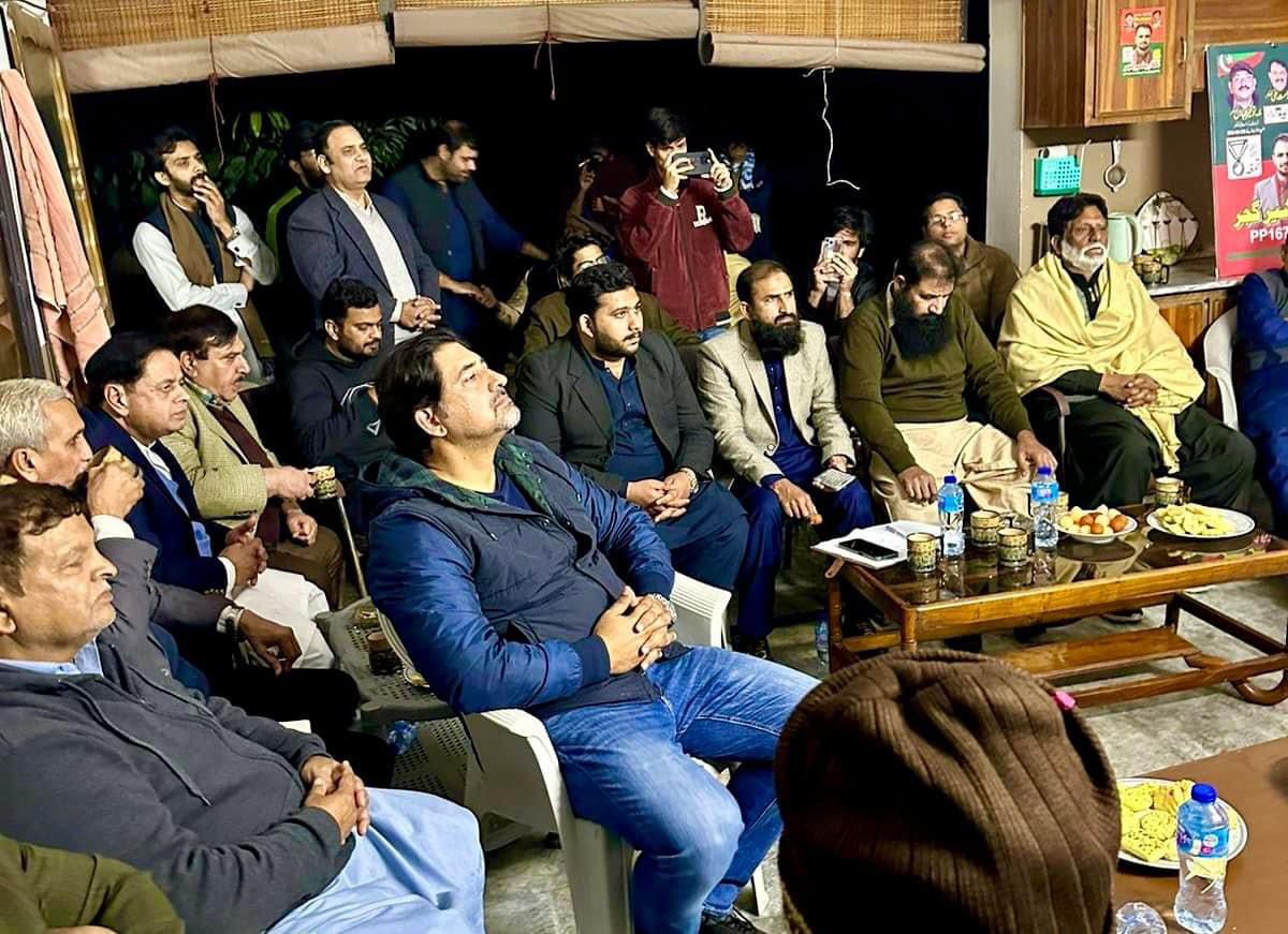 PTIOfficialLHR's tweet photo. تحریک انصاف کے نامزد امیدوار عمار بشیر گجر کی کمپین زبردست تریقے سے جاری ہے
-
#ammarbashir #tamgha #PP167 #ImranKhan #PTI https://t.co/3aAHqovhJu