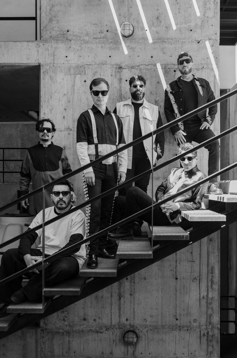 eldescafeinado's tweet photo. #Magazine | 20 años de @trokerofficial

La agrupación de #jazz fusión celebra dos décadas con un concierto en el @ConjSantander e invitados especiales.

Esto es lo que nos contó su bajista y fundador, @samotroker 👇

🔗 https://t.co/nHiia64N3w

#eldescafeinado ☕ https://t.co/uM5Wh7q1tI