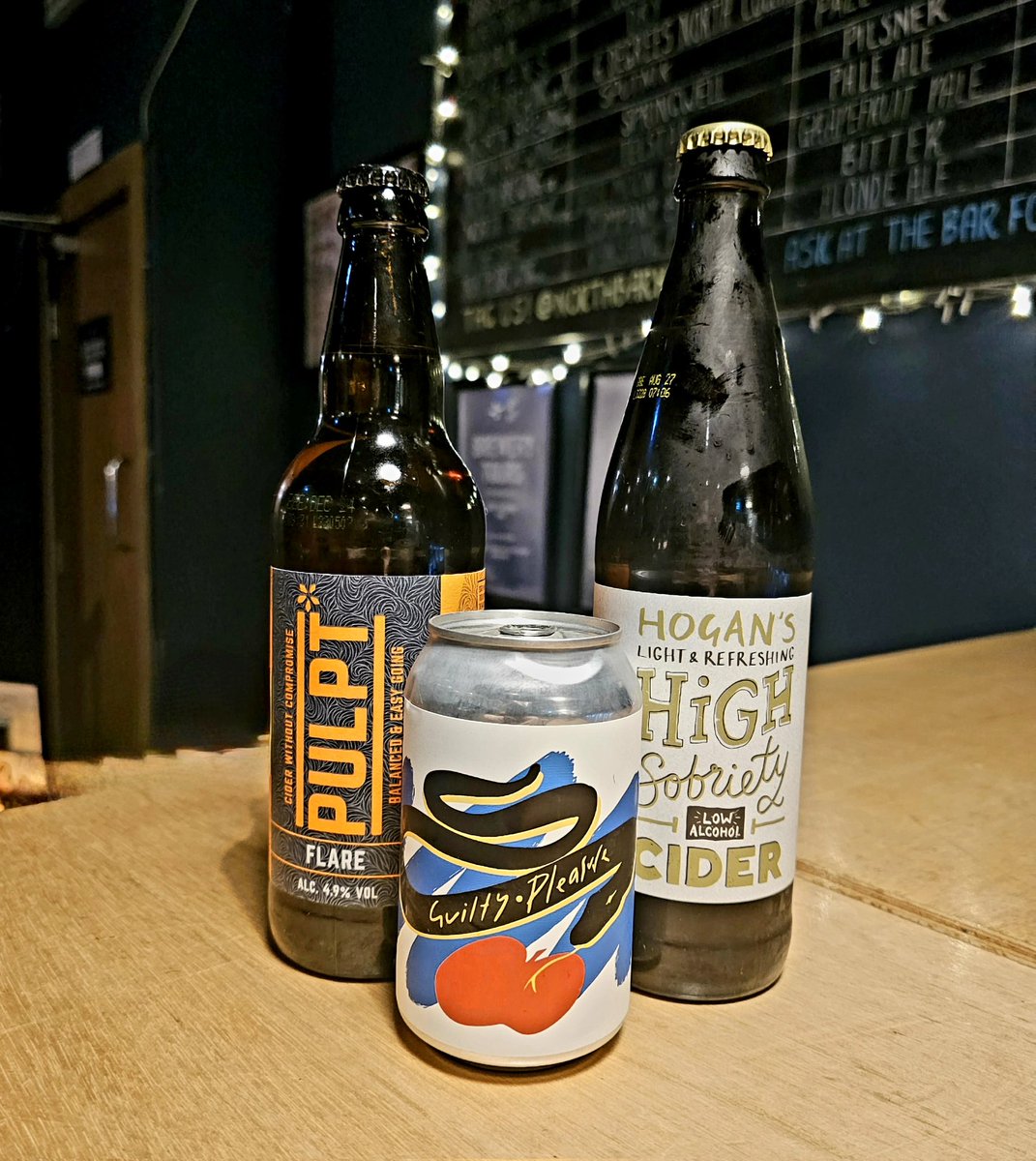 NorthBarHG's tweet photo. Not just beer! 🍎

We have some delicious ciders also available!

Along with our permanent resident @hoganscider on draught, we also have its low alcohol sister 👀

Pop in and give one of our new ciders a go next time you're in! 

#northbarharrogate #wearenorth https://t.co/fNeF1nG5Q2