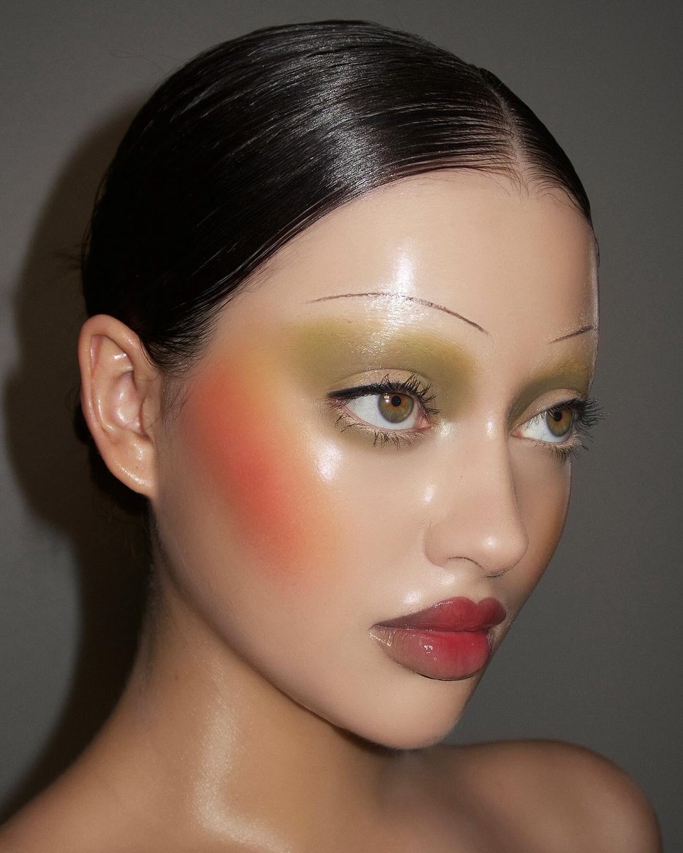 My try at the Pat McGrath porcelain doll look from Maison Margiela couture ss24