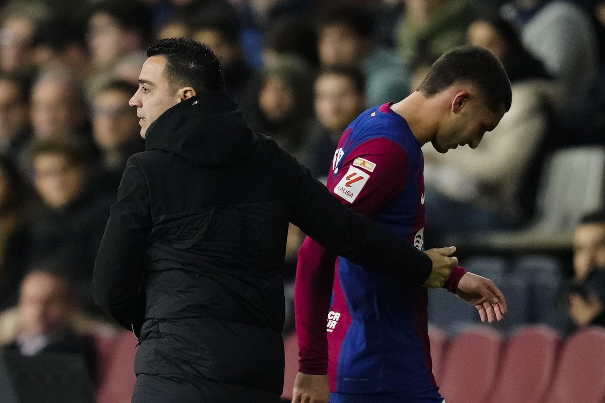 barcacentre's tweet photo. 🚨 17 Barcelona players have suffered an injury this season. 11 of them were muscular. In total there have been 21 injuries this season. @carrusel https://t.co/oCuTKhudKD