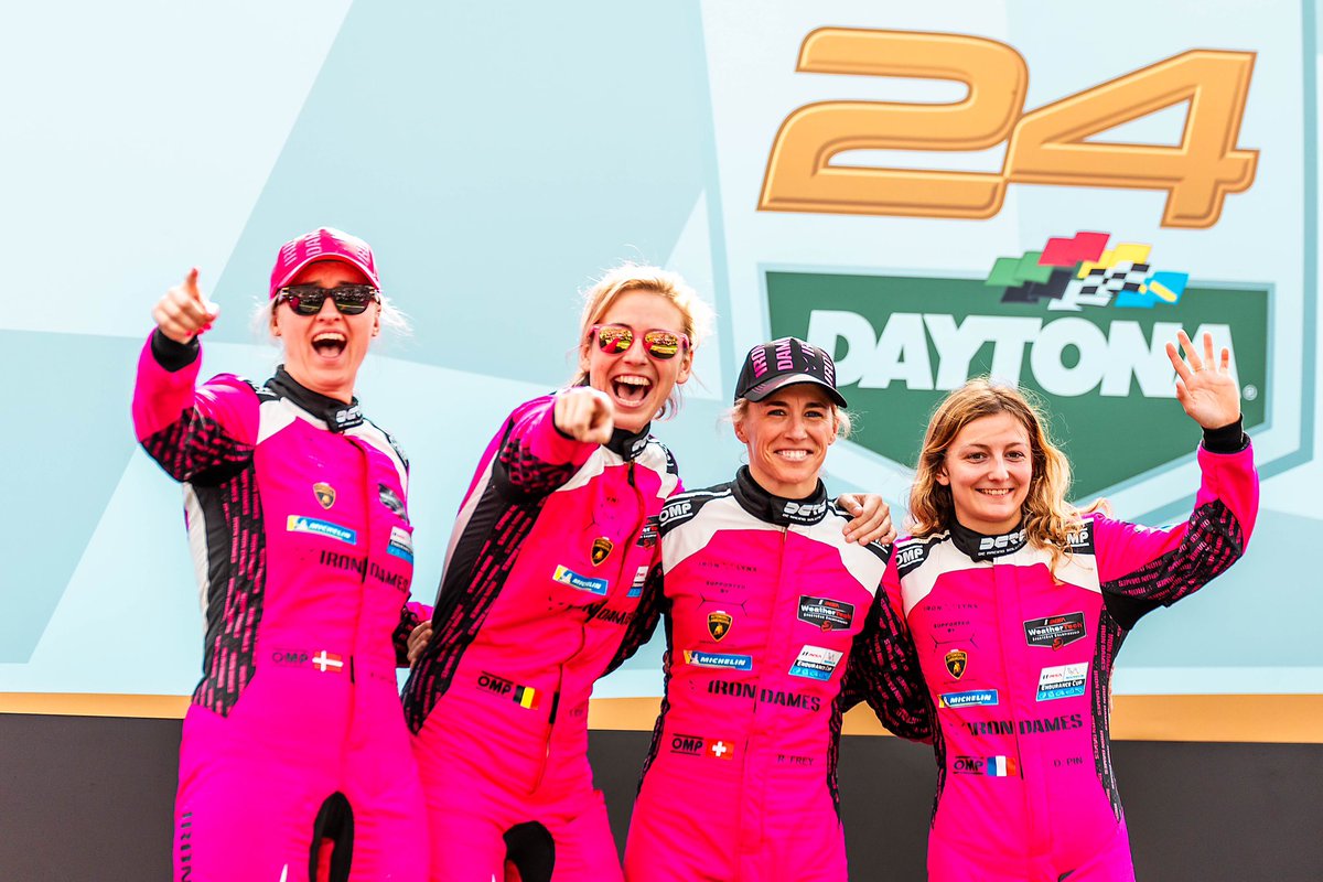 When @SarahBovy spots you in the crowd with a magenta cap 👉 

#IronDames #IMSA #Rolex24