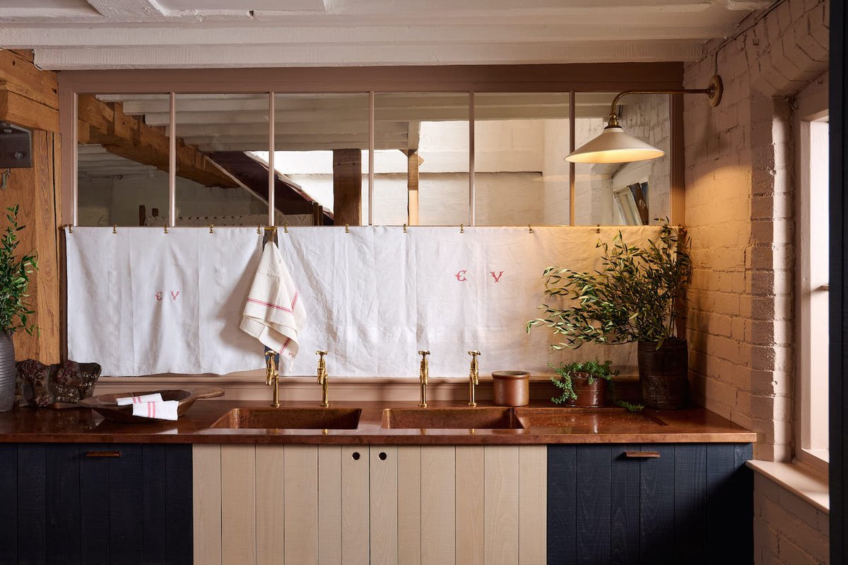 Copper worktops: is this luxe trend the right choice for your kitchen? designhunter.co.uk/copper-worktop…