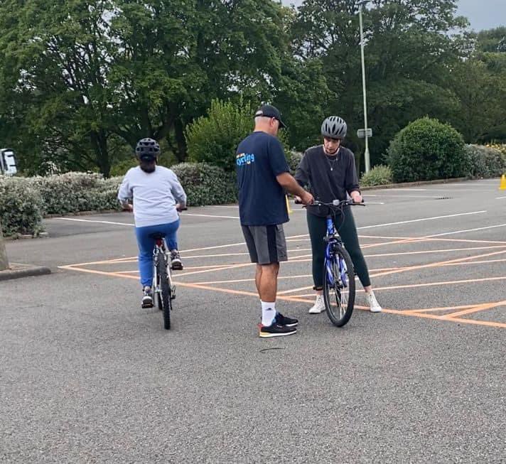 MinibikersUk's tweet photo. Free adult learn to cycle courses starting this Saturday at @LeicsCountyHall Contact @MinibikersUk to securing a place 🚴‍♂️🚴‍♀️👍 @WeAreCyclingUK 
@CHYMLeics #cycling #cyclinguk #bigbikerevival #learntocycle #learntoride #cycletraining #leicestershire #minibikers ❤️🚲 https://t.co/gdRELKaPgO