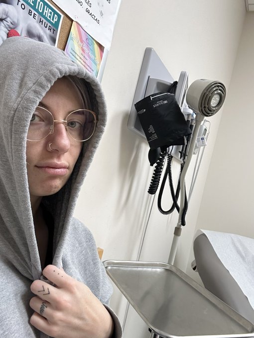 I&rsquo;m sick *cough cough*  Sadly that means no coffee stand this week for me. Sorry😫 https://t.co/F8ox3<a href="/tag/mvsales"class="tags"><span>#mvsales</span></a>
