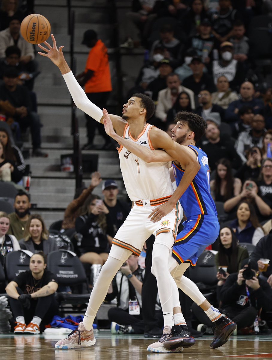 Basketball University tweet media