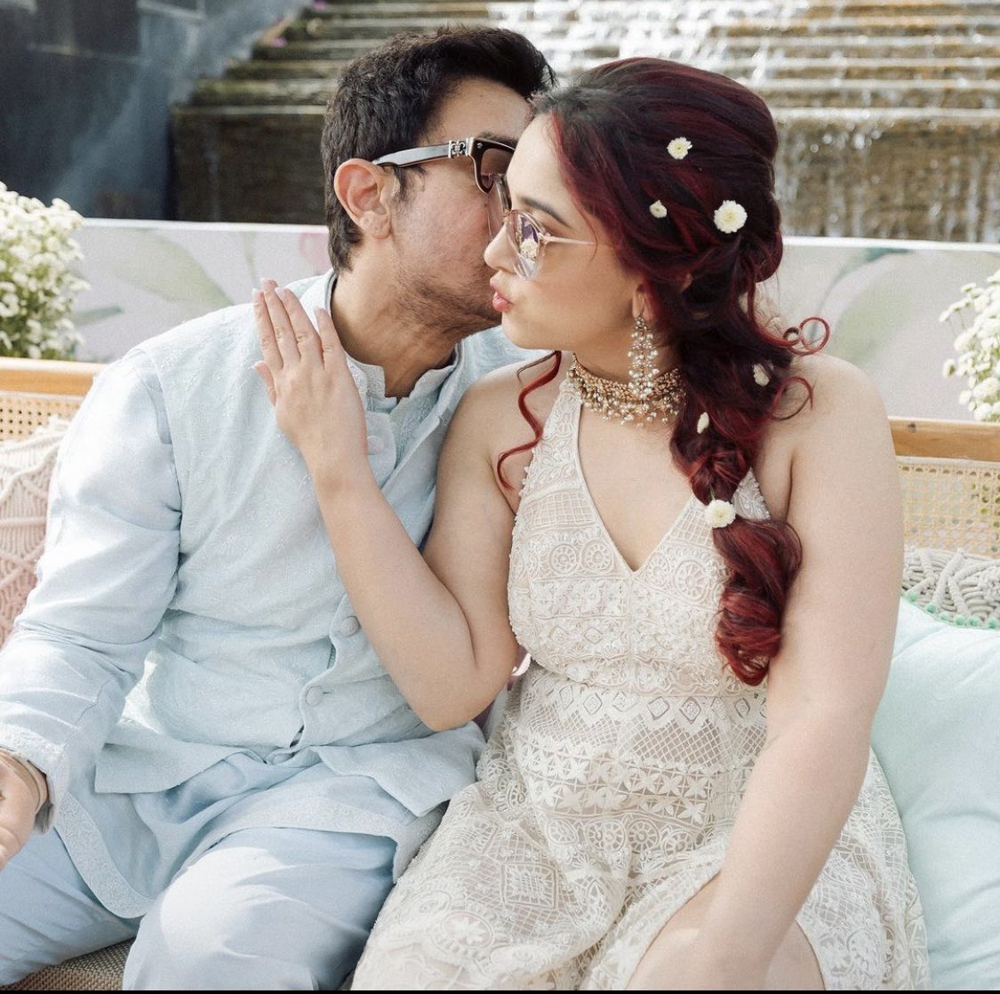 NevantaMedia's tweet photo. Wholesome father-daughter moment with Ira Khan and Aamir Khan ❤️ #Bollywood  #AamirKhan #Trending https://t.co/6Z49Qcag1P