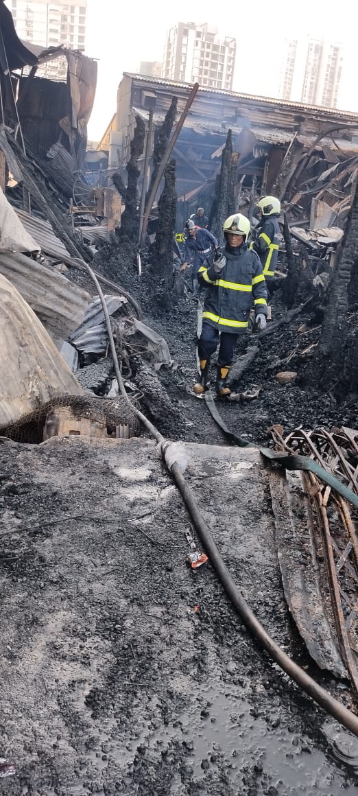 imayub007's tweet photo. 🆘 Urgent: @mybmc, Rubberwala The Platinum Tower, Grant Road East, faces 7 days without electricity and water after a fire incident. Residents, incl. elderly and handicapped, in dire need. Immediate assistance required! @mybmcWardD
@mieknathshinde  #BMC #EmergencyAppeal 🙏🏽 https://t.co/gdlqR30ZVD