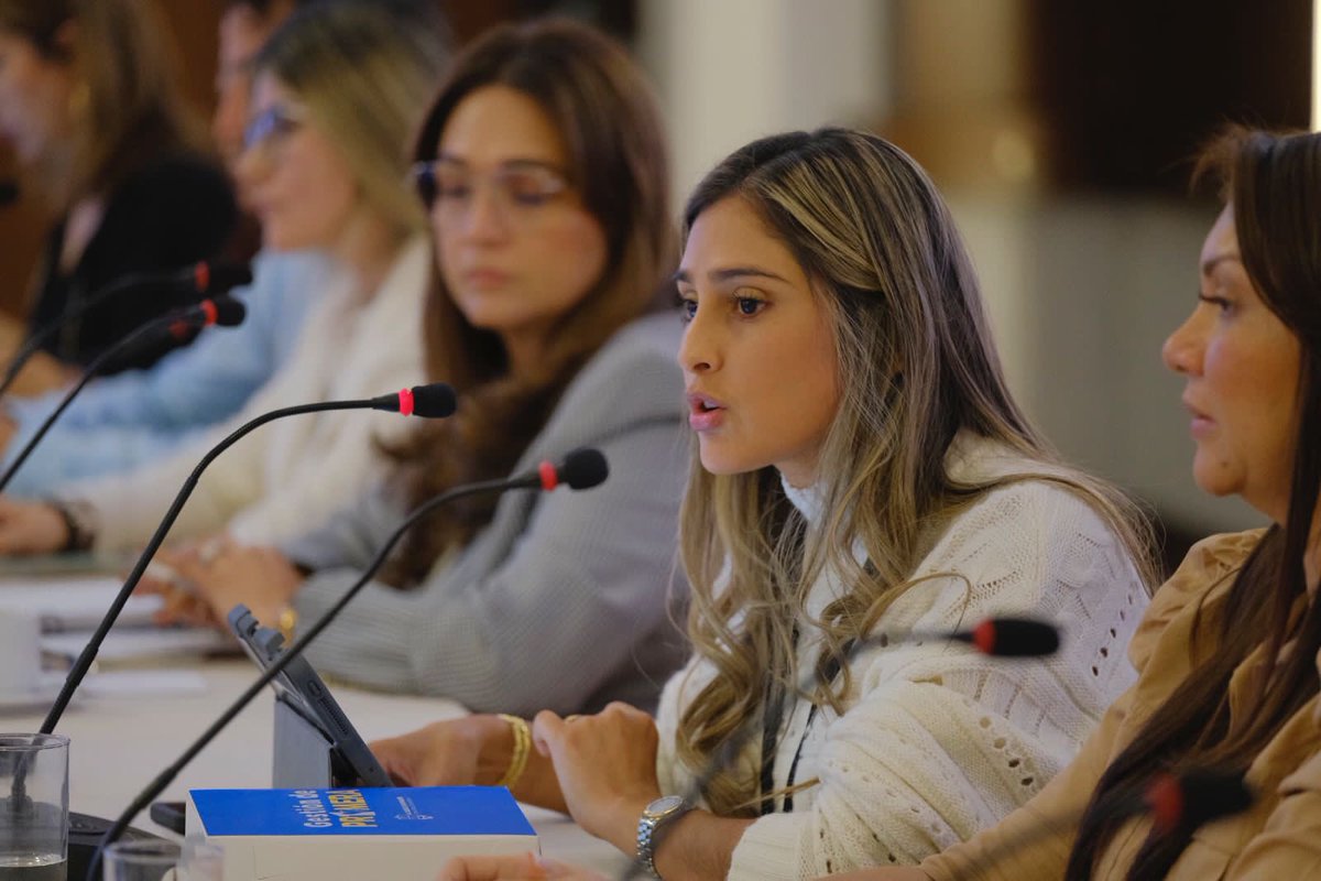 Bleyriketh's tweet photo. Gracias a @asocapitales por el espacio de articulación. Hoy en #EncuentroGestoras2024 compartí las iniciativas sociales que tengo para Santa Marta con el fin de trabajar articuladamente en beneficio de las mujeres samarias. https://t.co/q7GhOEzSr8