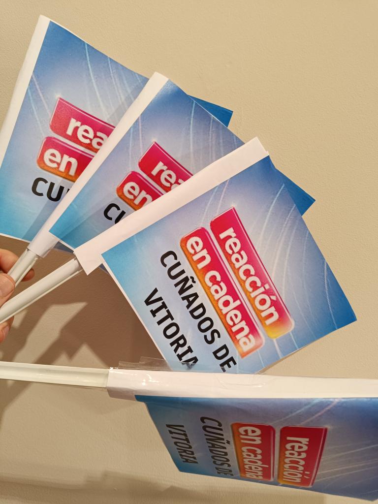 inasoni's tweet photo. #reaccionencadena31e Club de Fans de los #cuñadosDeVitoria https://t.co/yrOMyLk5Yt