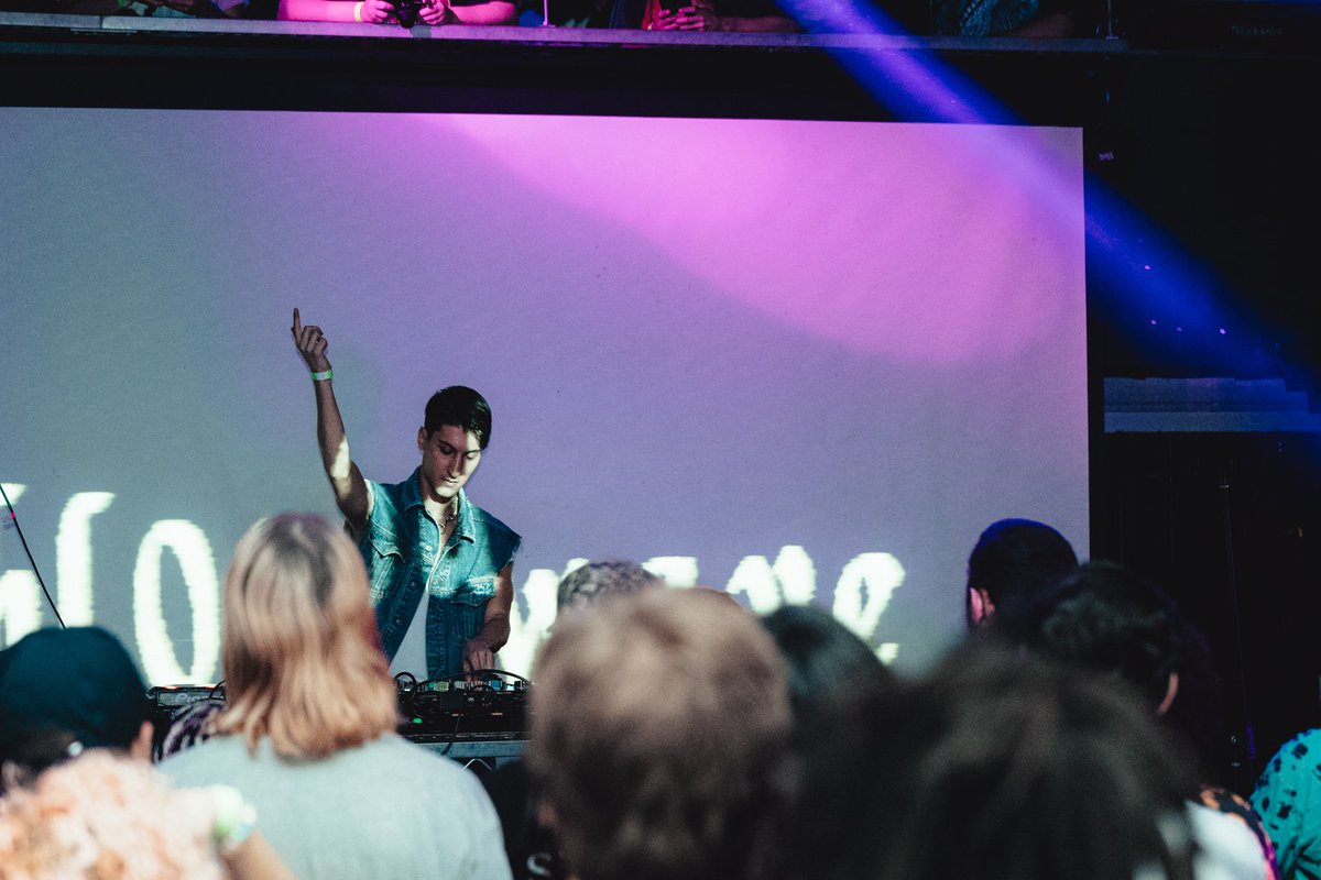 UtopiaDistrict's tweet image. Photos of @bl00dwave live-set in L.A last November at FlamingoFest 2023! 🇯🇵 💓

📸 Unknown caller &amp;amp; @AugnosMedia 
 VA  Jumper kimmons