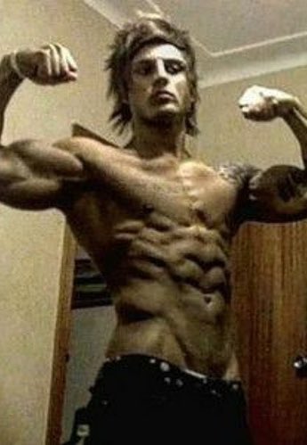 RobLipsett's tweet photo. The new generation follow and look up to “streamers”

They proper keep up with these guys 

My generation grew up watching Greg Plitt and Zyzz 

Says it all https://t.co/eoIdtQ4azn