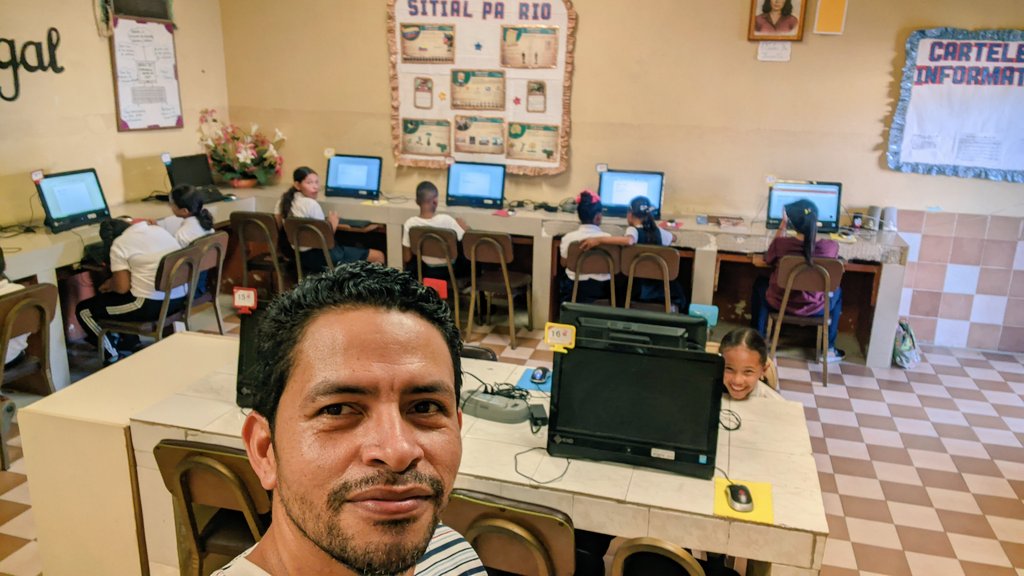 cbitjmc's tweet photo. Atención a los niños (as) de 5to "A". V:4. H:8. T:12. Manipulación del procesador de texto y aplicación de mayúsculas y acentos https://t.co/X4KwaJYU2Z