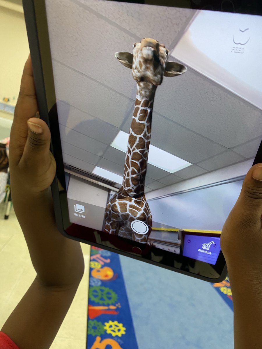 LeahPush's tweet photo. Learning about our favorite animals using #AnimalSafariAR. #LindenLearns ⁦@LindenPS⁩ ⁦@School_5_Linden⁩ https://t.co/88IeZVTgqL