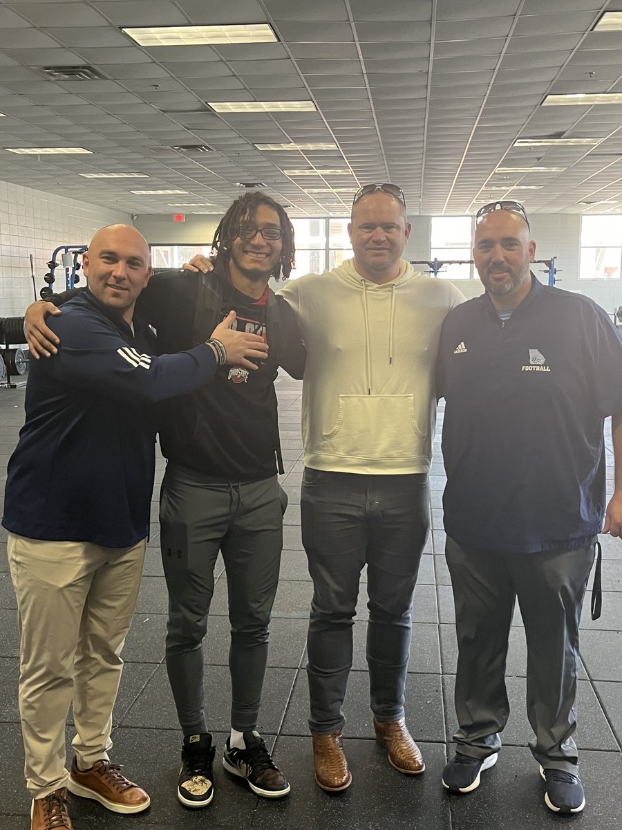 #LongCounT Blue Tide Football tweet media