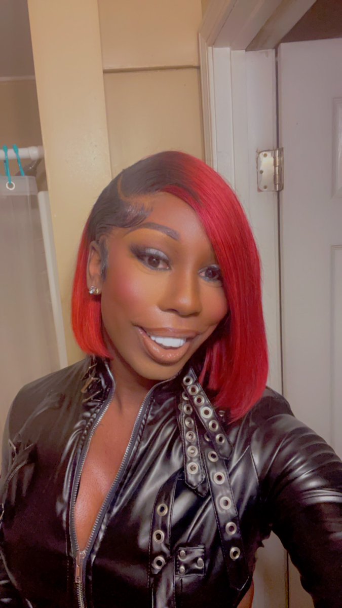 Chat_Attackk's tweet photo. Would you submit to this domination queen 🔥 https://t.co/CJmhjBs6CR