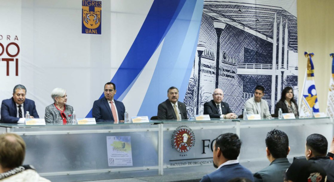 Gracias <a href="/uanl/">UANL</a> <a href="/FOD_UANL/">FOD UANL</a> <a href="/ErikaGadea10/">Erika Gadea</a> <a href="/PedroPinaLoredo/">Pedro C. Piña Loredo</a> autoridades de ambas instituciones, invitados especiales, panelistas, alumnos, asistentes y a todos los que fueron parte de alguna forma u otra de la Quinta Edición de la Cátedra Osvaldo Batocletti. Nos vemos el año que viene