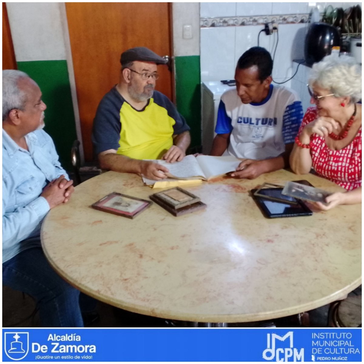 Imcguatirezamo's tweet photo. 31/Ene/24: Sigue el proceso de edición y post producción del documental "Memorias de Guatire" donde estaremos haciendo homenaje al patrimonio viviente del municipio. El profesor René García Jaspe suministro material y documentos complementarios https://t.co/WocfqrRE75