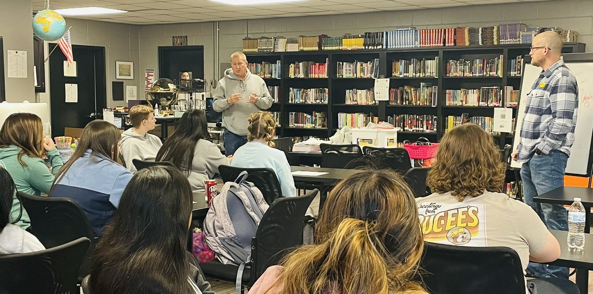 Big thanks to Student Pastor Todd Smart and Coach Pelham for speaking to our RAMS Leadership students this morning!!! This was an amazing session on the topic of “leadership”. #ramnation <a href="/AHS_Rams/">Asbury High School</a> <a href="/marshall_school/">Marshall CO. Schools</a>