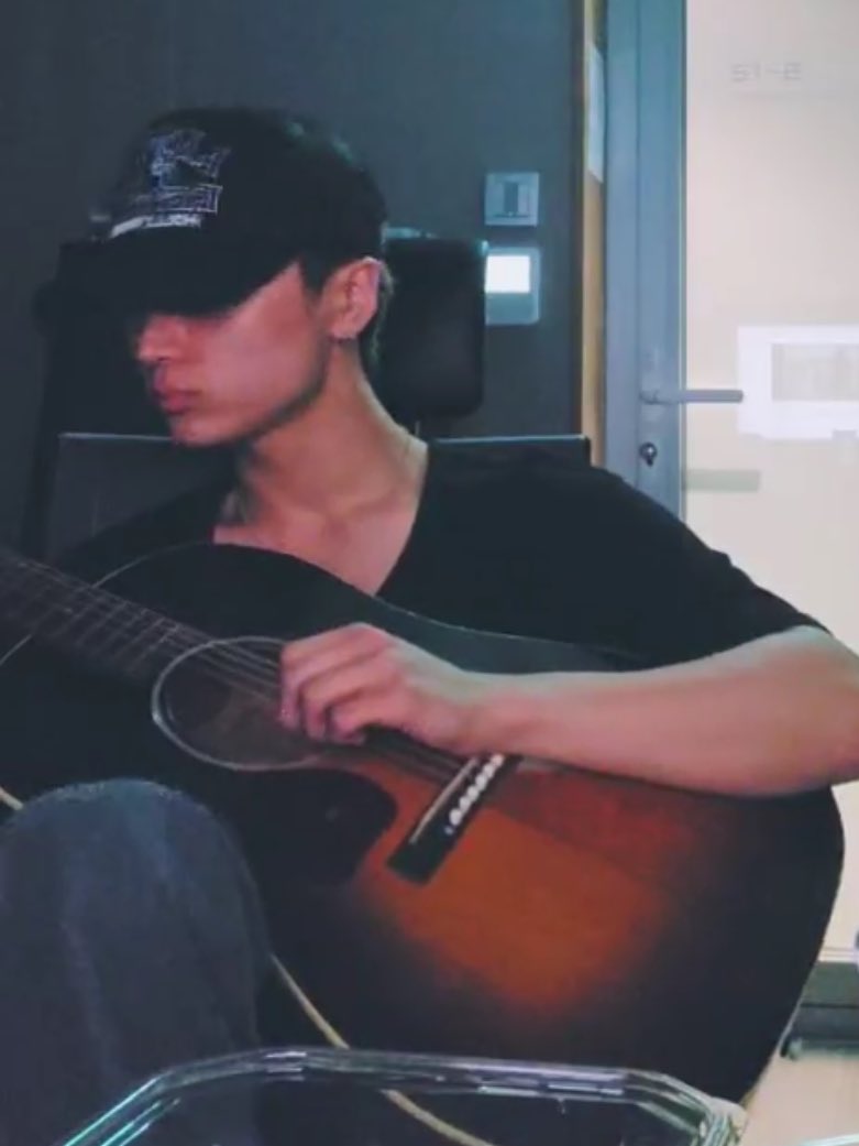 pjs_thinker's tweet photo. so boyfriend material oh my…. https://t.co/Ty75YhZ59u