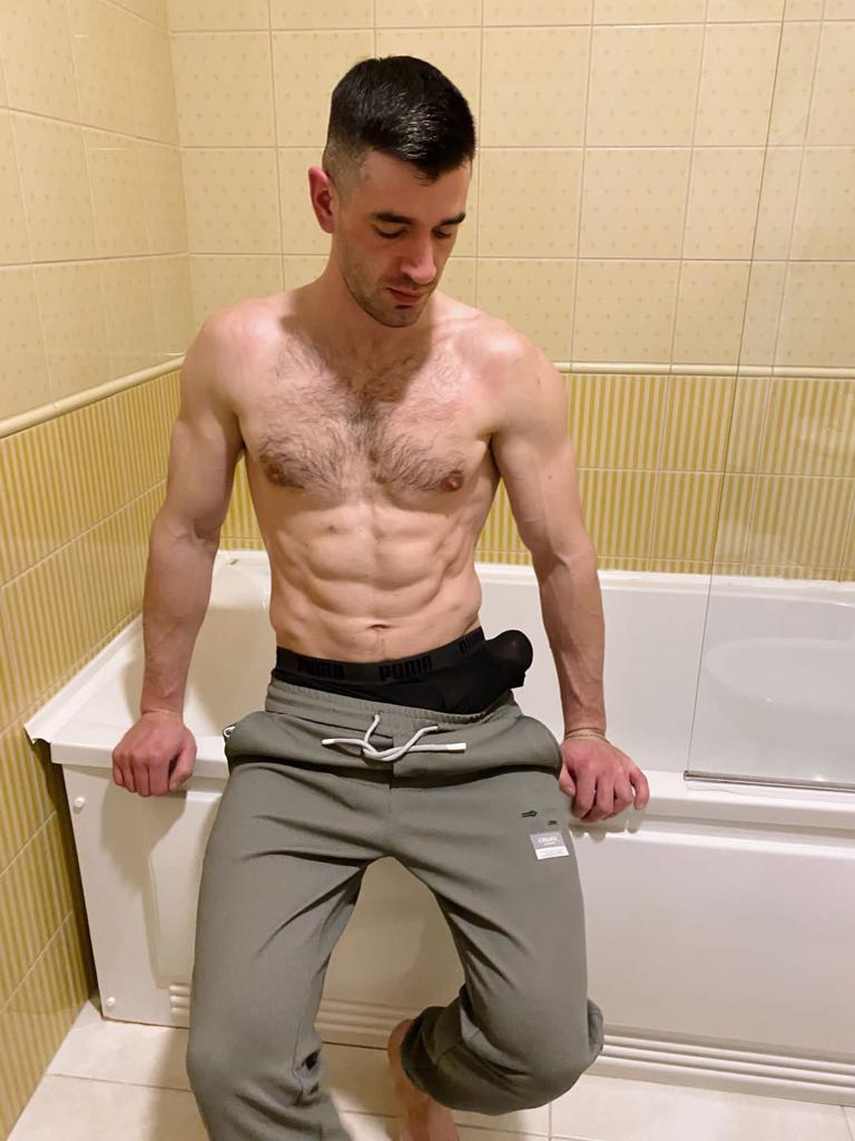 nuchhnai's tweet photo. RT if you need a top like this🍆
#fitness

https://t.co/nlqeefbqeW https://t.co/ogjVVB1Np6
