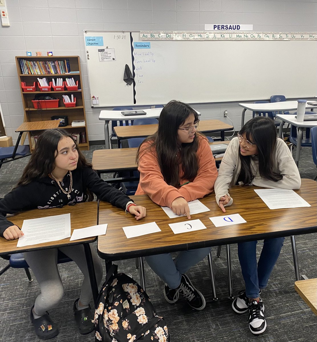 Kristinbevan1's tweet photo. Small groups are hard at work in 6th grade ELA!! @DmarieSP #Mustangslevelup #KleinELA #Mustangnation https://t.co/2XW6qNv6LP