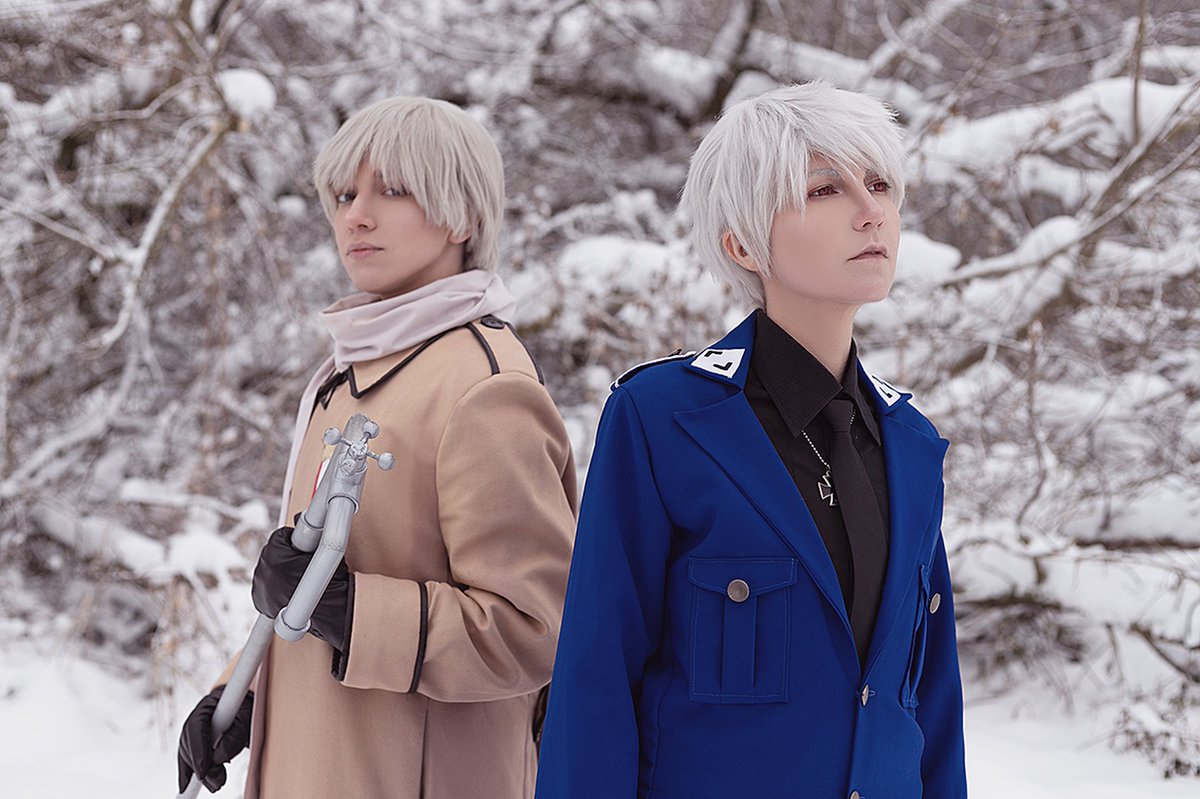 KaraDevils's tweet photo. 🧊 teaser 🧊
Hetalia!!! 💙💙💙
Ph: @yoi_photo_
Rt: @Nefrito2
Ivan (Russia): @teoch13
Gilbert (Prussia): me
#hetalia #hetaliacosplay #gilbertbeilschmidt #ivanbraginsky #aph #aphprussia #aphrussia https://t.co/KdkHBoYoAk