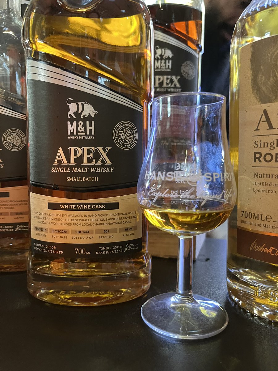 TimmoGermany's tweet photo. Of course a visit at the #kammerkirsch stand at the #hansespirit is a must. The highlights were the new @mh_distillery Elements Pomegranate Wine Cask and the @arran 26y Single Cask from a Sherry Butt 🥃🤩 It was a real pleasure to meet @ShiltonAlmeida, Florian and Malte again 🙏 https://t.co/zcF86I4udm
