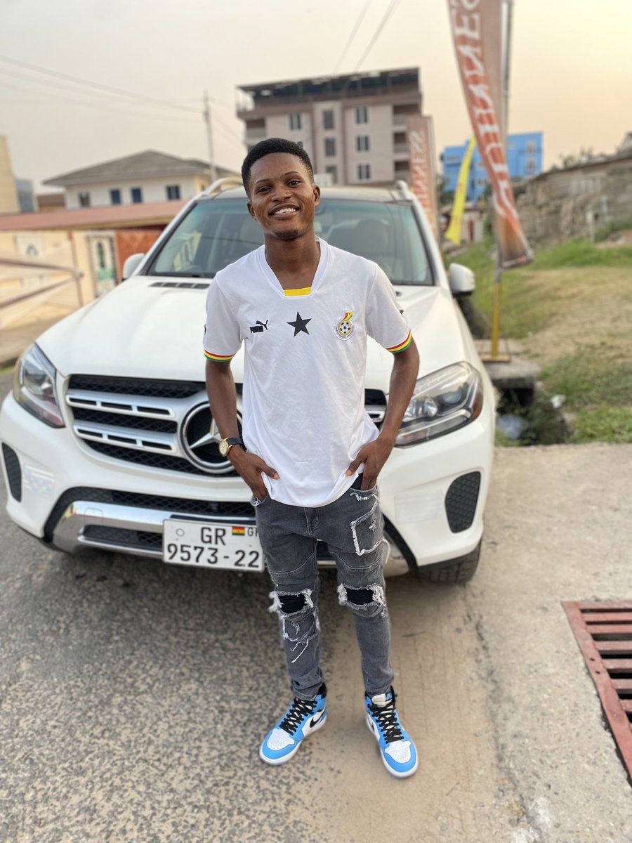 Your boy is backkkk , kindky turn on my post notifications let  cruise in style  ❤️🔥