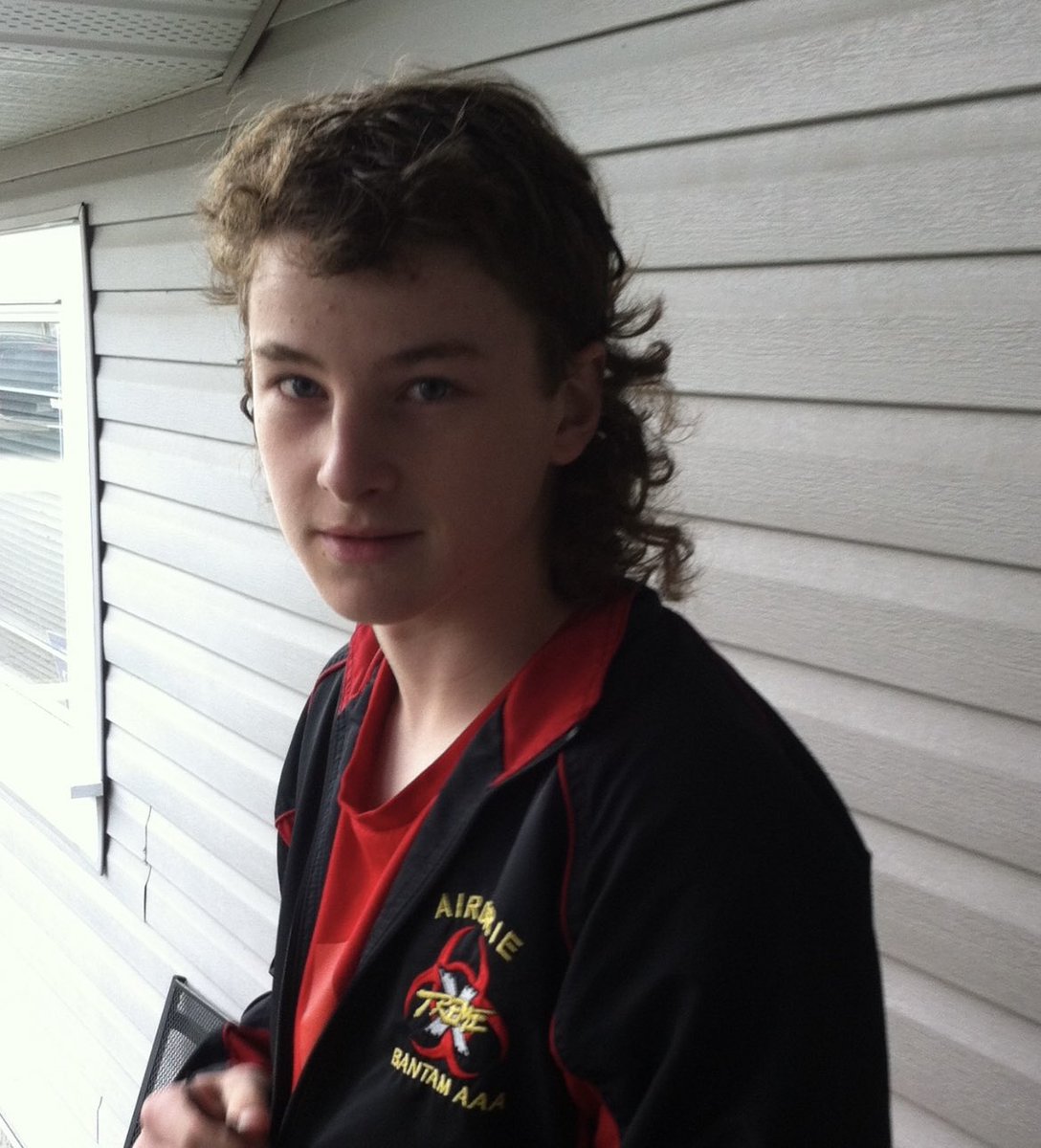 MotherHaden's tweet photo. @ClanIHC Mullet pics, no problem @GaryHaden https://t.co/np0dj1wfno