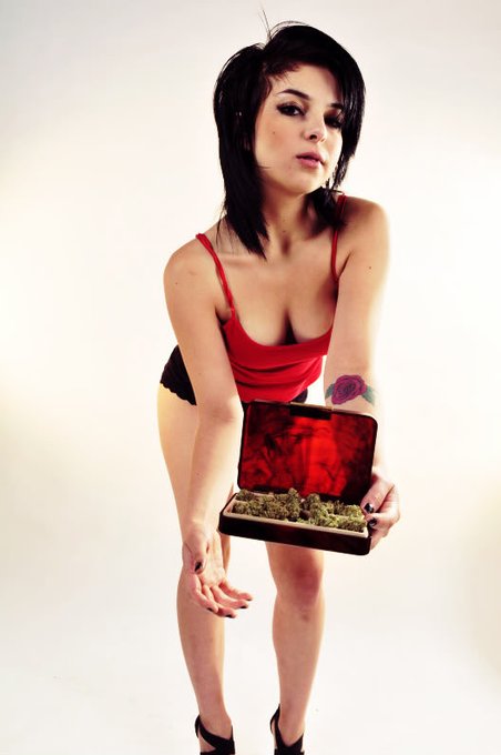 Hahahah these pics I found https://t.co/1hgT9pK23p