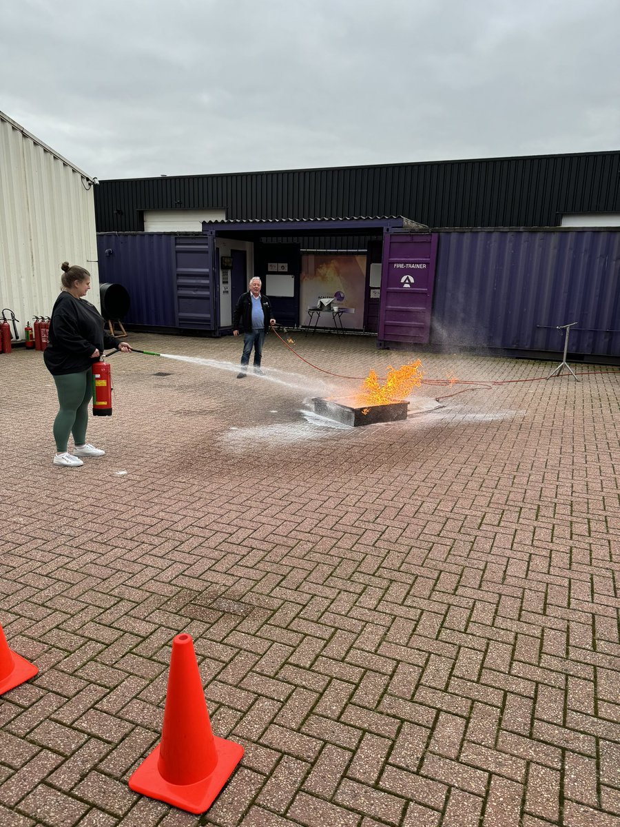 sanlynkro's tweet photo. Sanlynkro(schoon) Bv BHV proof!👍🥳🎉🧡 https://t.co/0uctpgYaOe