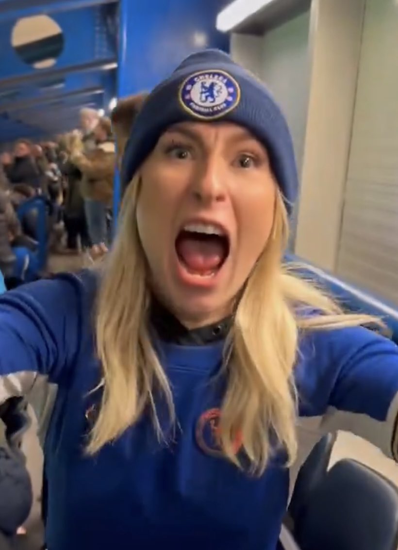 My reaction after learning that Chelsea fans really think they will win against Liverpool.
#LIVCHE