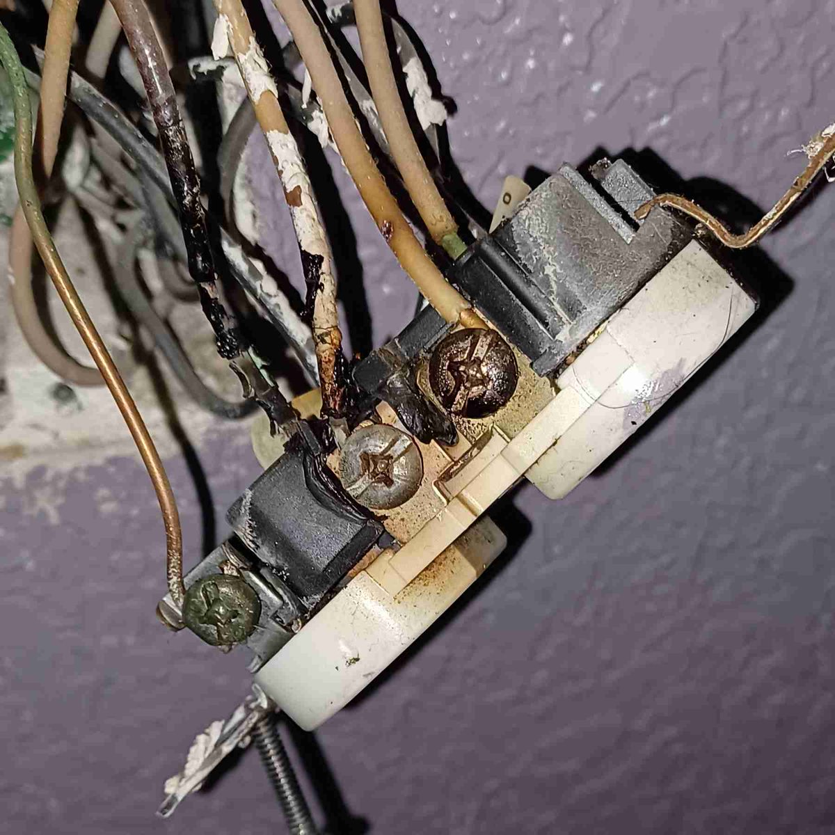 Electrician near me - Thornton, CO

Whether it's a simple repair or a complex installation, we've got you covered. Your satisfaction is our priority!

#ElectricianThornton #LocalElectrician #ElectricalServices #ThorntonCO #QualityWorkmanship