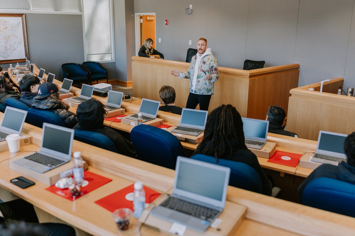 Welcome to 2024 🔥

Earlier this month, we welcomed our newest group of participants! We told them all about ourselves, learned all about them, &amp; made our mission clear: #stoprecidivism. There's one thing that's already crystal clear: our 2024 participants are dedicated!