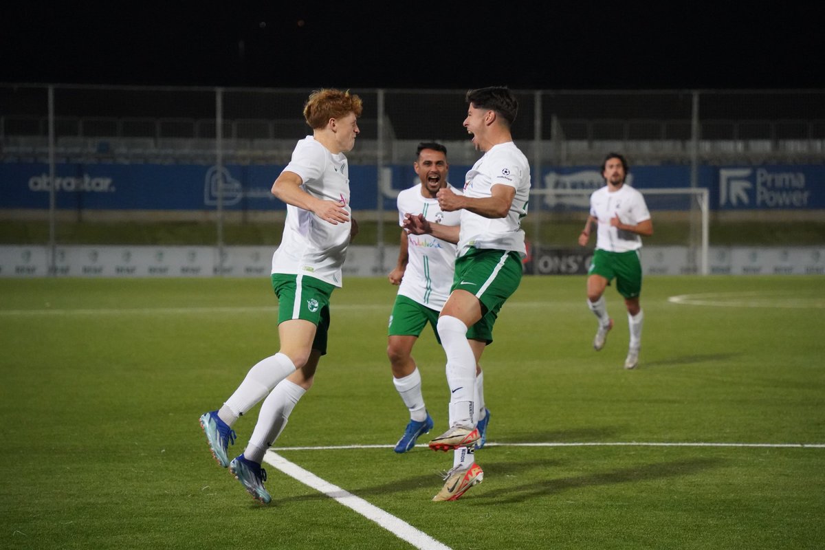 🙌 ¡FINAL EN LUCENA!

Andalucía remonta y firma una goleada para meterse en la 𝗳𝗶𝗻𝗮𝗹 𝗳𝗼𝘂𝗿 de marzo.

👏 𝘔𝘶𝘤𝘩𝘢𝘴 𝘧𝘦𝘭𝘪𝘤𝘪𝘥𝘢𝘥𝘦𝘴.

🆚 <a href="/RFAF/">RFAF</a> - <a href="/fedriojafutbol/">Federación Riojana de Fútbol</a>  I 4-1 

#RegionsCup | #CopaRegionesUEFA