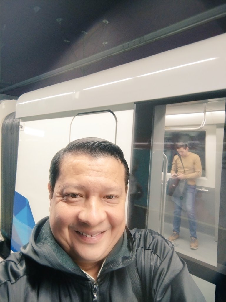 Omar_David80's tweet photo. Siempre Cerca de Tu Presencia Amado Dios 🙌🙏 Conociendo Quito "Luz de América" #Diosesmuybueno #TeAmoEspirituSanto https://t.co/OD6V2PXd9f
