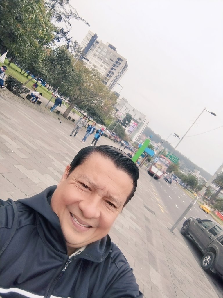 Omar_David80's tweet photo. Siempre Cerca de Tu Presencia Amado Dios 🙌🙏 Conociendo Quito "Luz de América" #Diosesmuybueno #TeAmoEspirituSanto https://t.co/OD6V2PXd9f