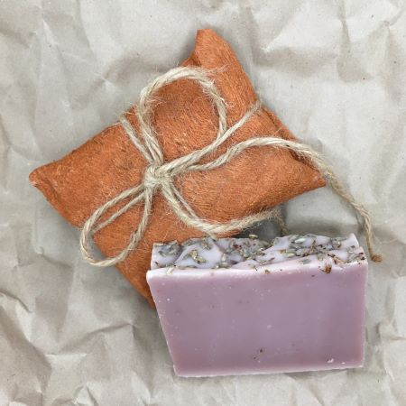 AfriArtisan's tweet image. Wild Lavender Natural Handmade Soap Bar Gift Wrapped with Barkcloth

afriartisan.etsy.com/listing/163073…

#HandmadeHour #giftforhome #homedeco #Gift #SocEnt #SEO #craft #onlinecraft #etsysale #etsygifts #UKGiftHour #shopsmall #supportsmallbusiness #shopindie #Soap #Barkcloth #Natural #Beauty