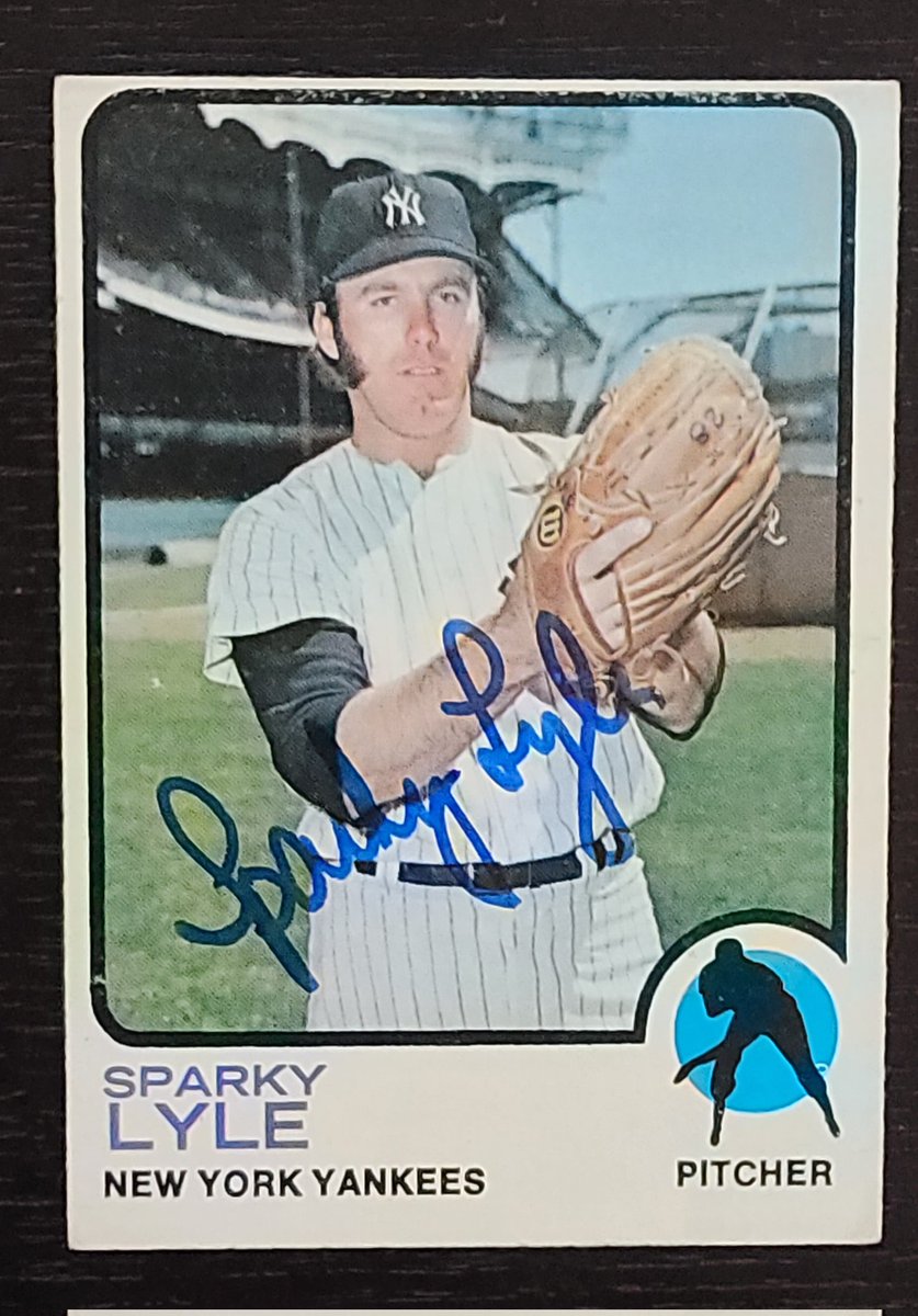 DennisCGarcia's tweet image. Here's my 1973T #BaseballCard signed by the 1977 AL Cy Young Award winner.