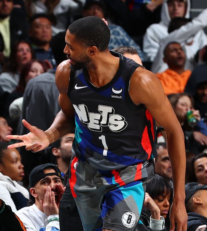 TheDunkCentral's tweet photo. The Brooklyn Nets have ZERO interest in any deal involving Mikal Bridges, per @TheAthletic 

He’s completely untouchable 

(Via https://t.co/eFw95wWmIx) https://t.co/muavsXxhx8