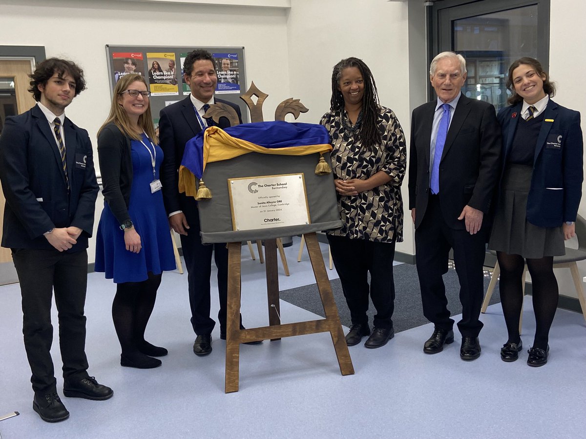 It was wonderful to be at @CharterSe16 to see Sonita Alleyne OBE officially open their brand new building. A fantastic milestone for the school and it’s community 👏🏼👏🏼👏🏼