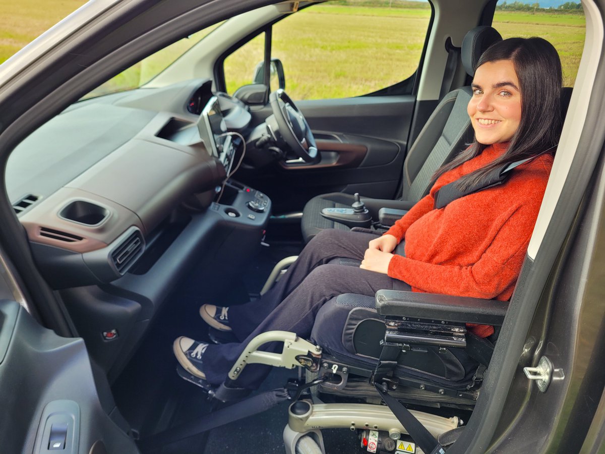 #ad I'm so excited to be the new <a href="/alliedmobility/">Allied Mobility</a> guest blogger. I'd love for you to check out my first blog post where I share all the goss about my first road trip sitting in my wheelchair as an upfront passenger.
You can read it here 👉 bit.ly/49cZIg7